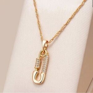 🆕 Rose Gold White Zircon Safety Pin Necklace